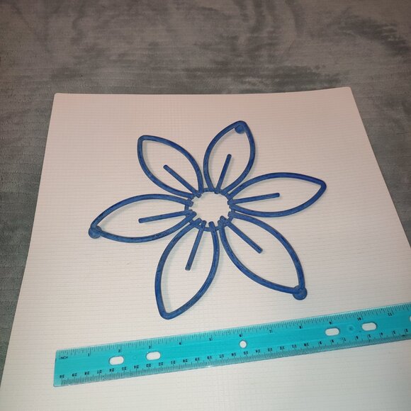 Blue Iron Flower Shaped Trivet Metal Floral Vintage Boho Grandmacore - Picture 2 of 5